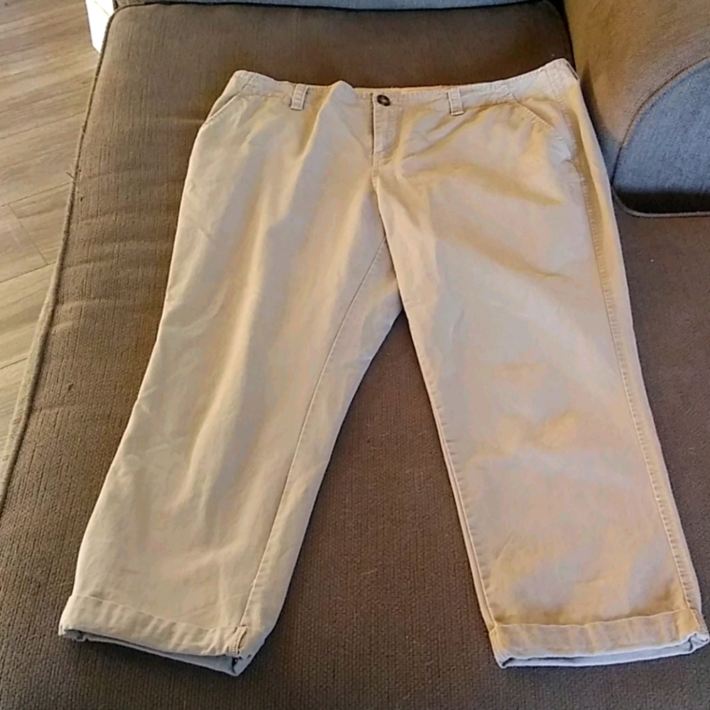 Capri pants